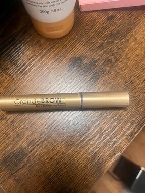 GrandeBROW Brow Enhancing Serum in Metallic Gold Tube